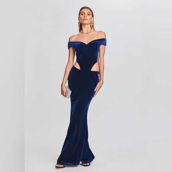 7. NWT RETROFETE GIADA VELVET DRESS IN NAVY